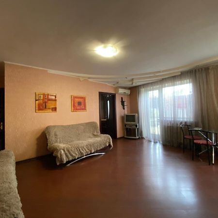 2-Bedroom Apartment Most City Center Area Dnipro Exterior foto